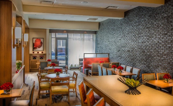 Hyatt Place Baltimore Inner Harbor image 6